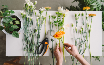 Medewerker bloemenafdeling