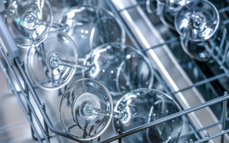 Dishwasher for a michelin star restaurant