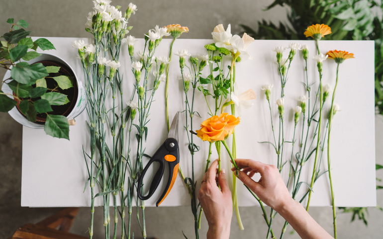 Medewerker bloemenafdeling